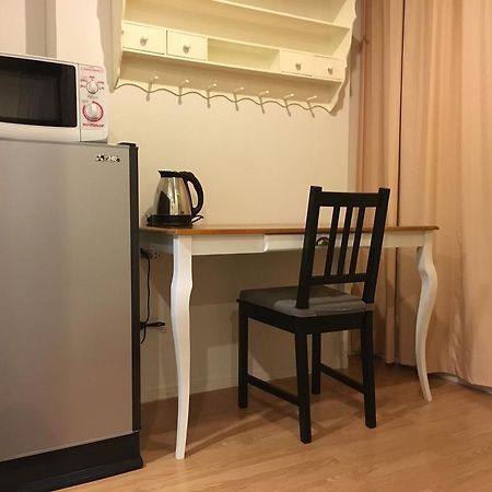 Airport Link Hua Mak Condo Бангкок Екстер'єр фото