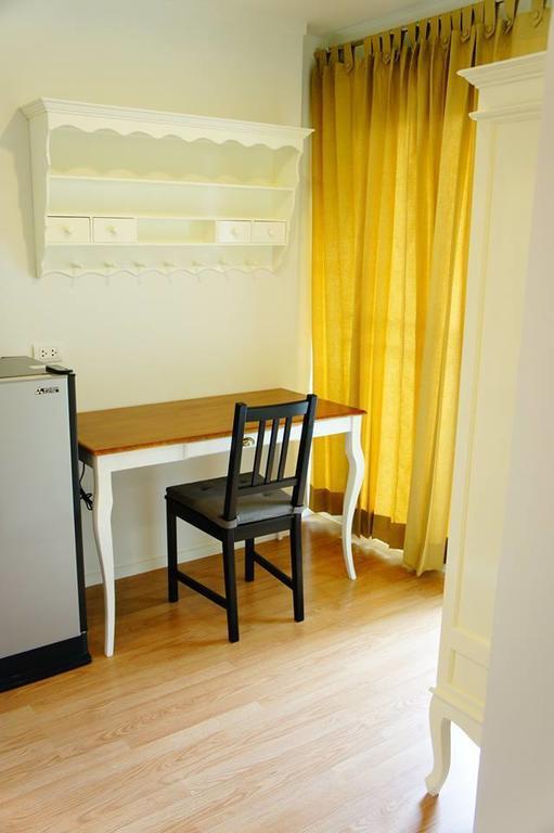 Airport Link Hua Mak Condo Бангкок Номер фото