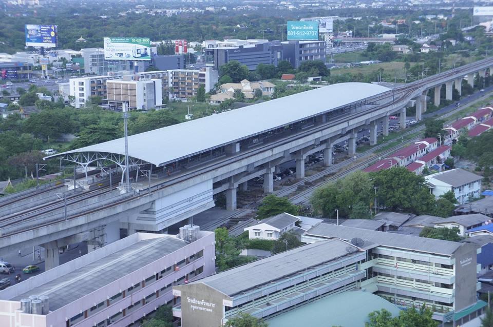 Airport Link Hua Mak Condo Бангкок Екстер'єр фото