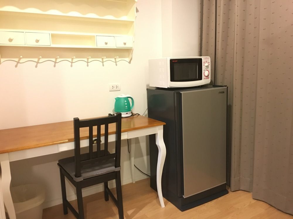 Airport Link Hua Mak Condo Бангкок Екстер'єр фото
